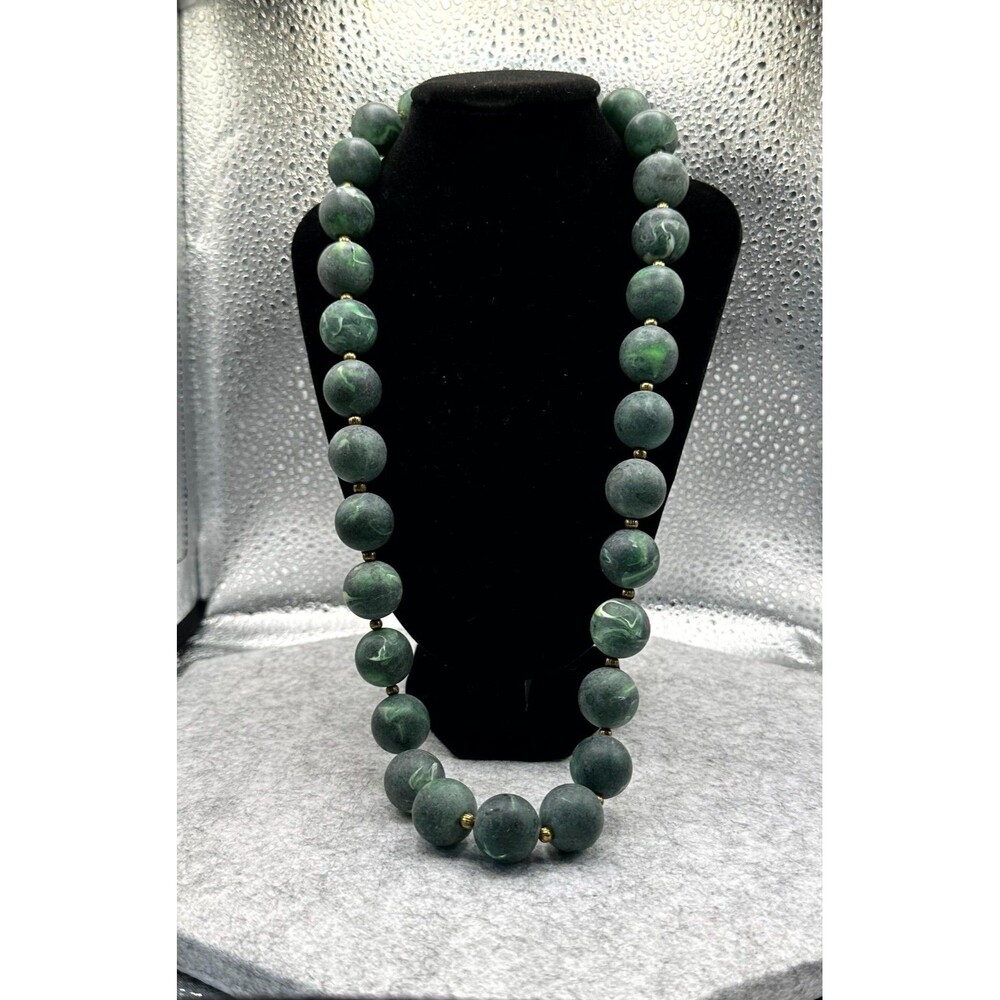 Vintage Green Marbled Bead Necklace Gold Tone Spacers Statement Jewelry